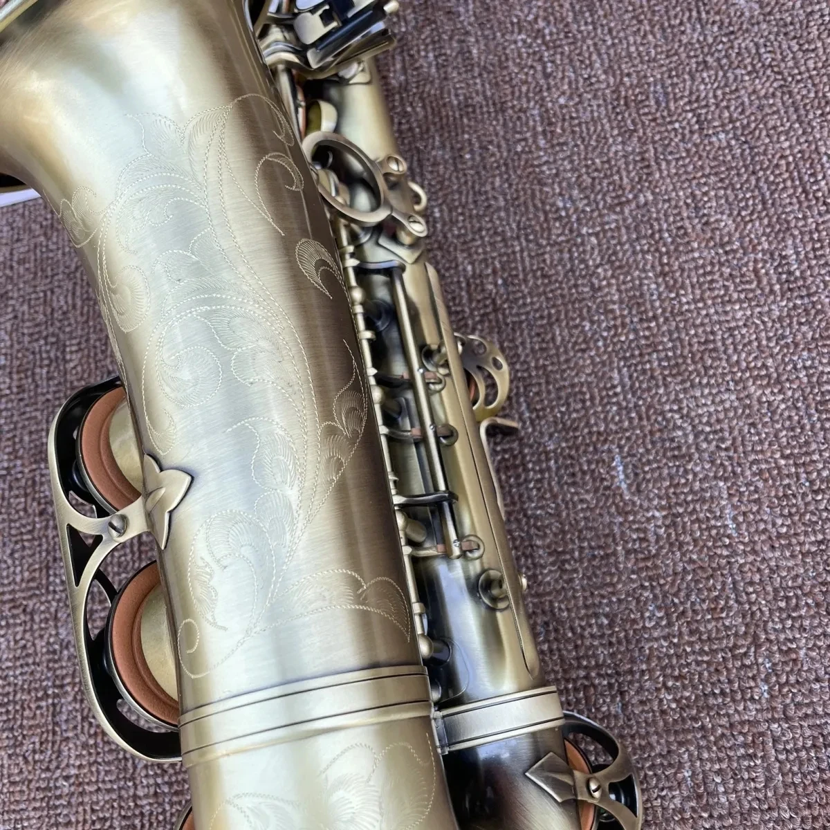 Saxofón Alto Japonés W01, Simu - Musical Instrument Japan reseña y precio