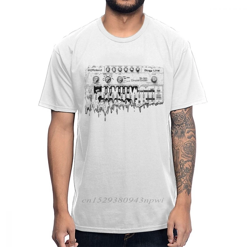 Camiseta de Synthesizer Roland - Musical Instrument Synthesizer reseña y precio